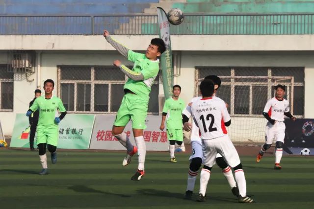 凯恩预计首发战莱比锡，特尔、戴维斯也参加训练